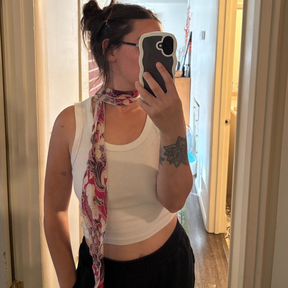 Small Y2K scarf